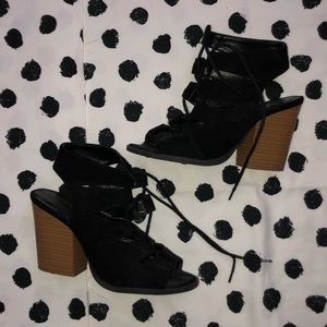 Black Chunky Strappy Heel
